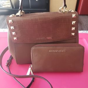 Michael Kors Purse and Wristlet